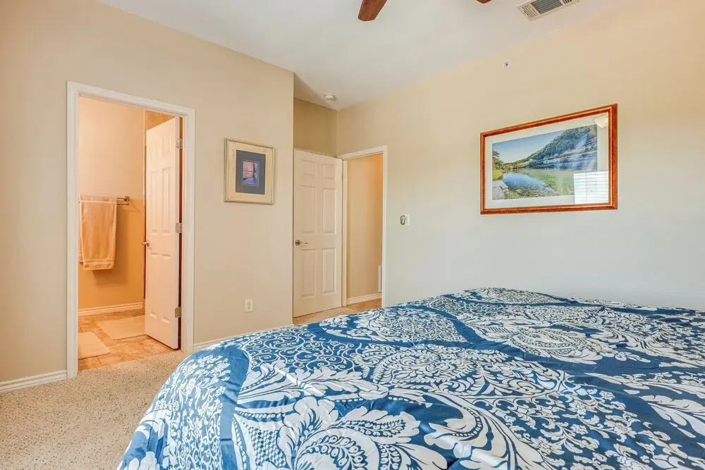 Direct Guadalupe River Access! Hill Country Condo