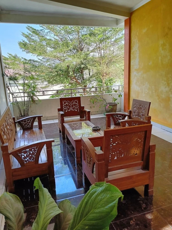 Nadamax Solo Guest House