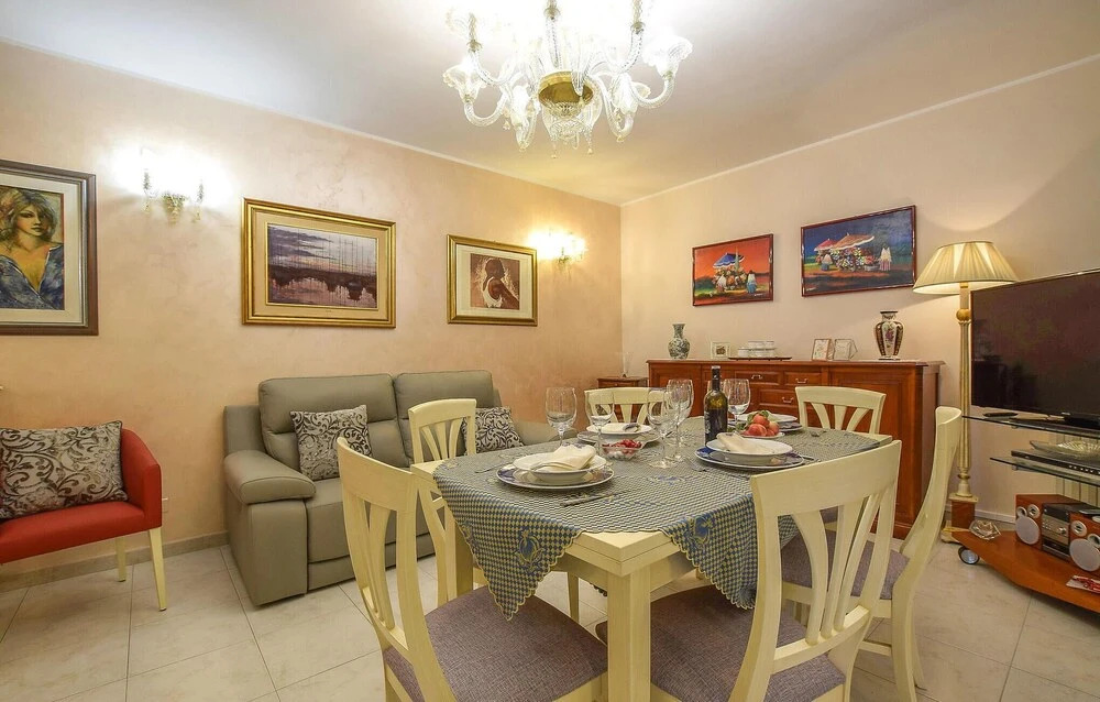 Beautiful Apartment in Termoli With Wifi and 2 Bedrooms