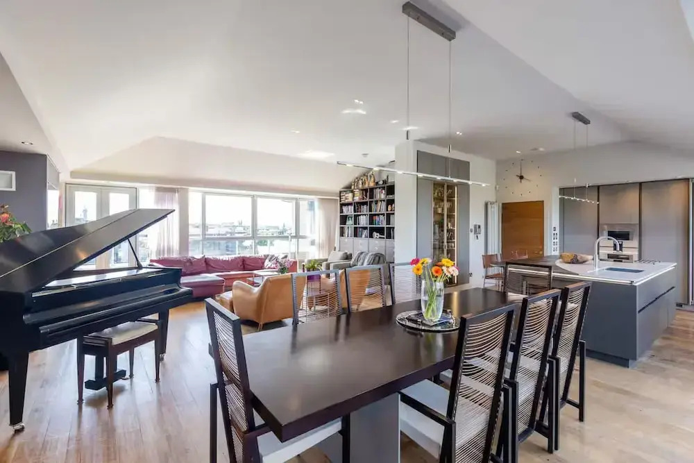Beautiful Penthouse with terrace