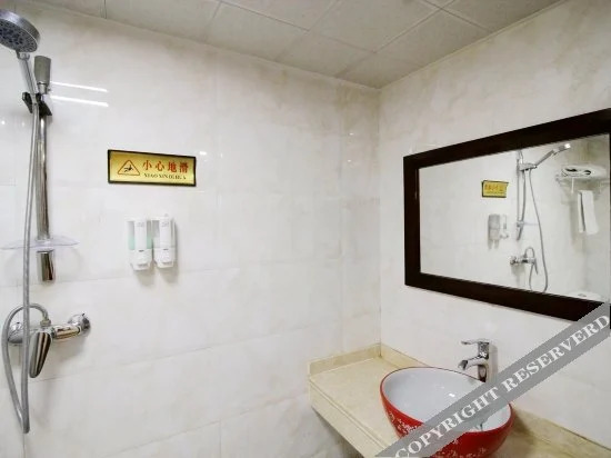 Qingdao Beimengte Hotel