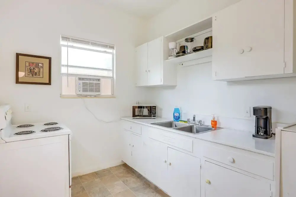 Walk to King Street Eats! Condo in Jacksonville
