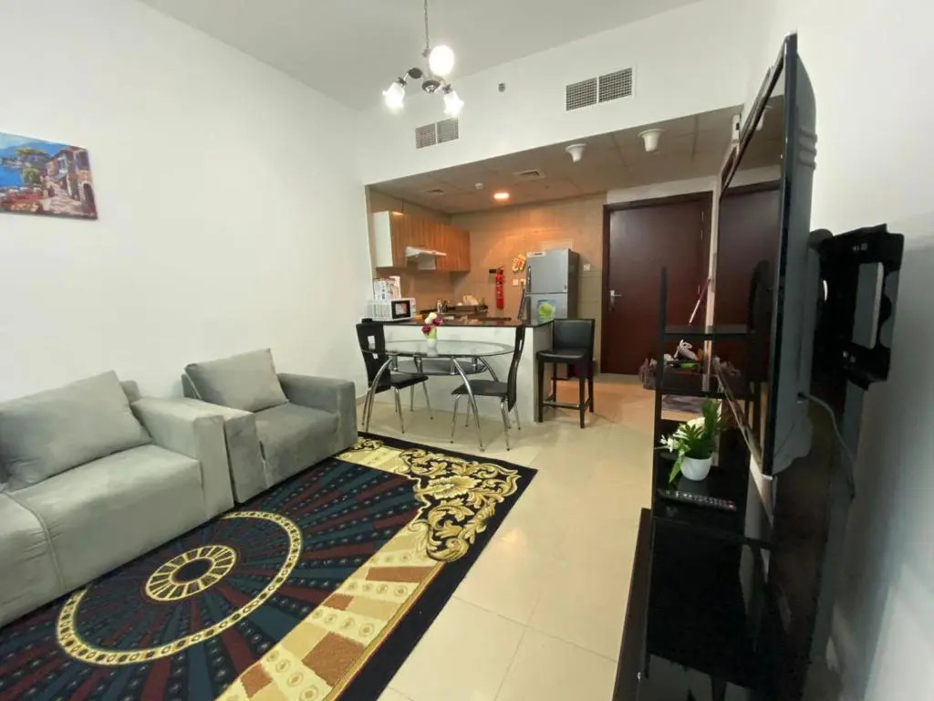 Lovely 1-bedroom Apt with free Parking on premises