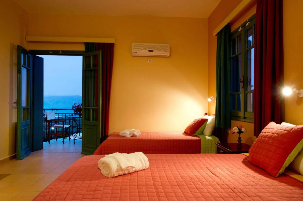 Kaliviani Traditional Hotel