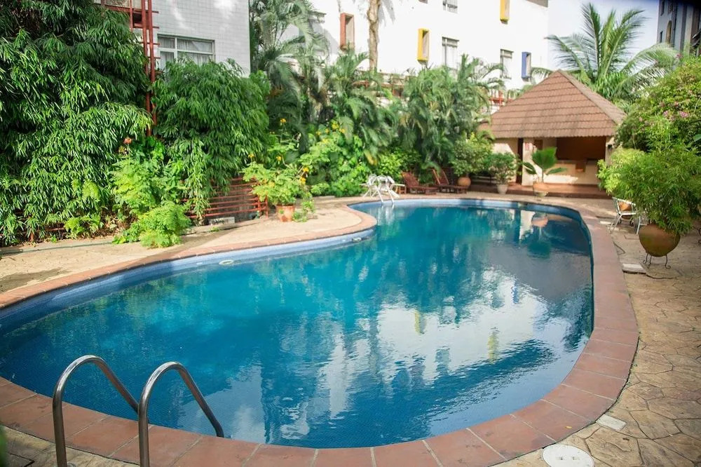 La Cour Hotels and Apartments Cooper