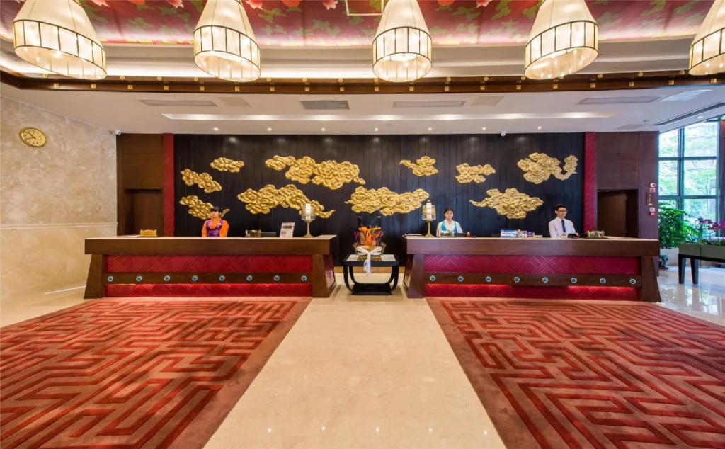 St.Potala Hotel