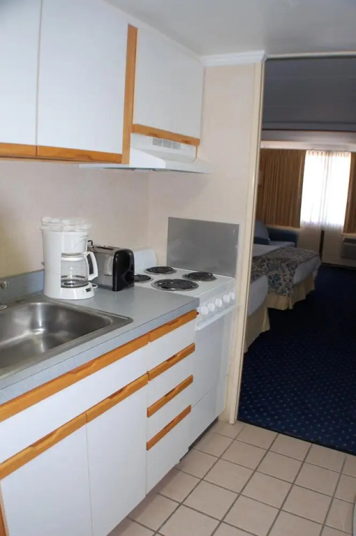 The Spinnaker Hotel