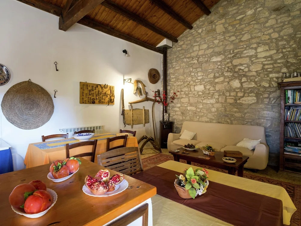 Apartment in Annex With Swimming Pool Right in the Sicilian Countryside
