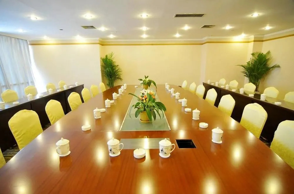 Shengrui Hotel