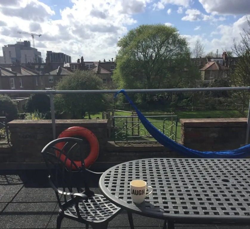 2 Bedroom Flat in North Kensington