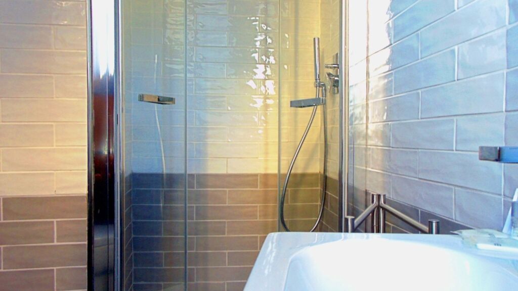EMIs Guest House