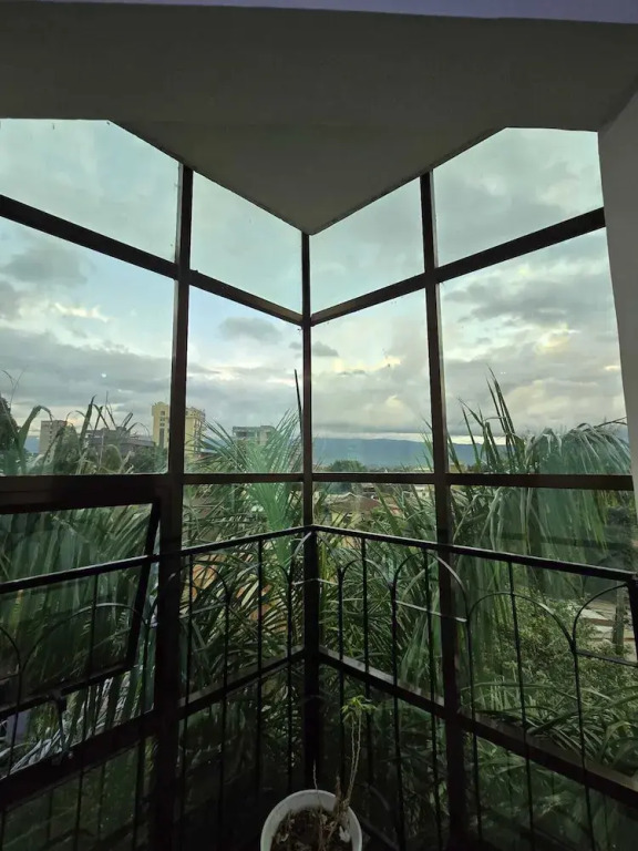 Twiga Hotel - Tulivu Urban