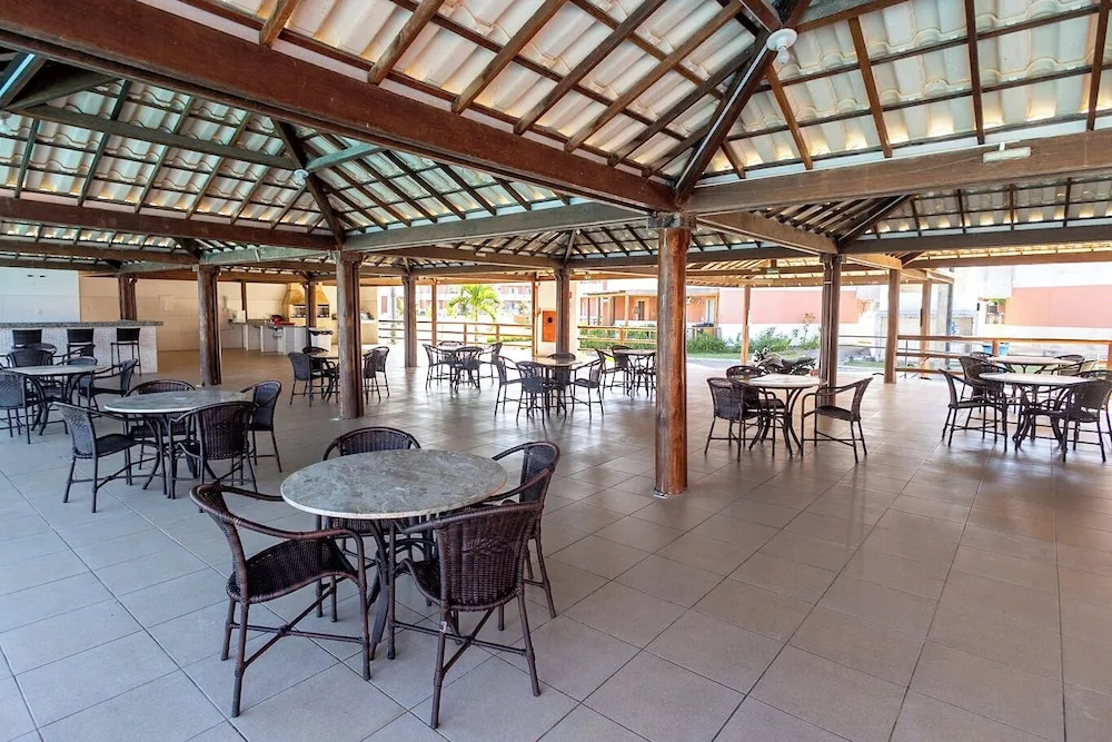 Apto P na Areia em Ilh us - Cond Praia da P Rola