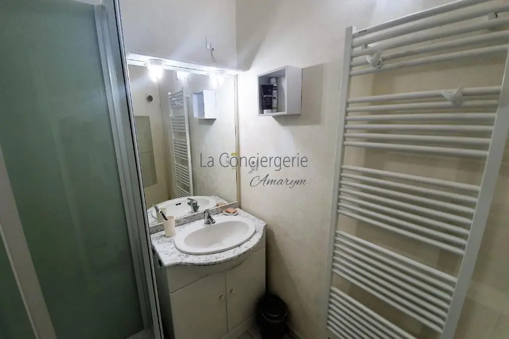 Les Obiones bel appartement avec stationnement