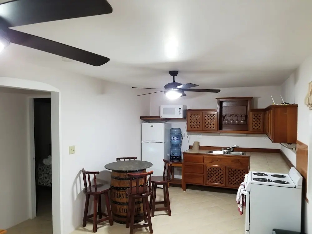 Canuck Cottage Two Bedroom House