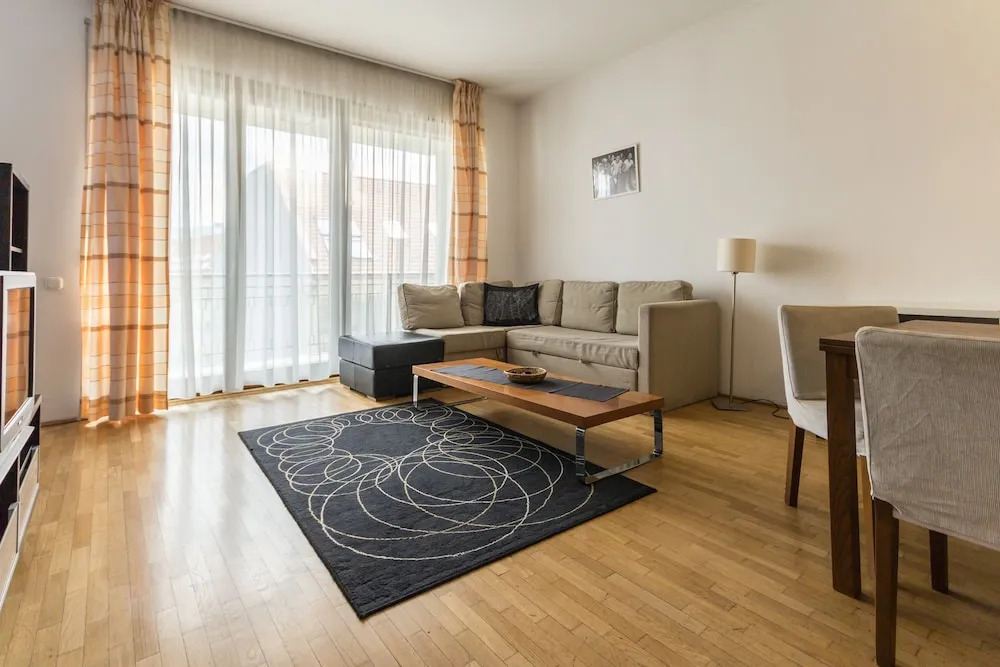 Club 99 Apartments