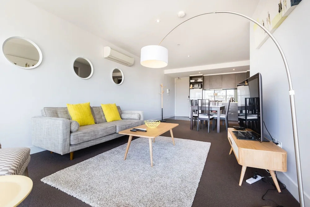 ERICA, 2BDR South Yarra Apartment