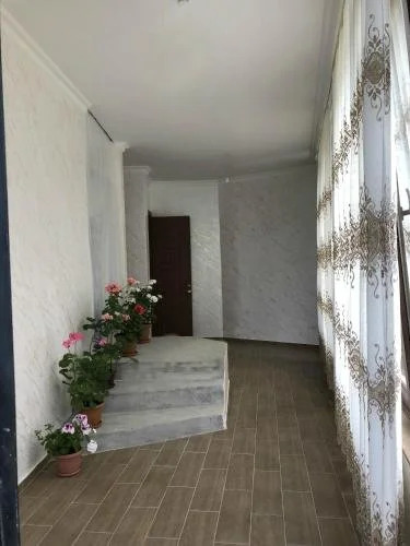 Zura's Guest House