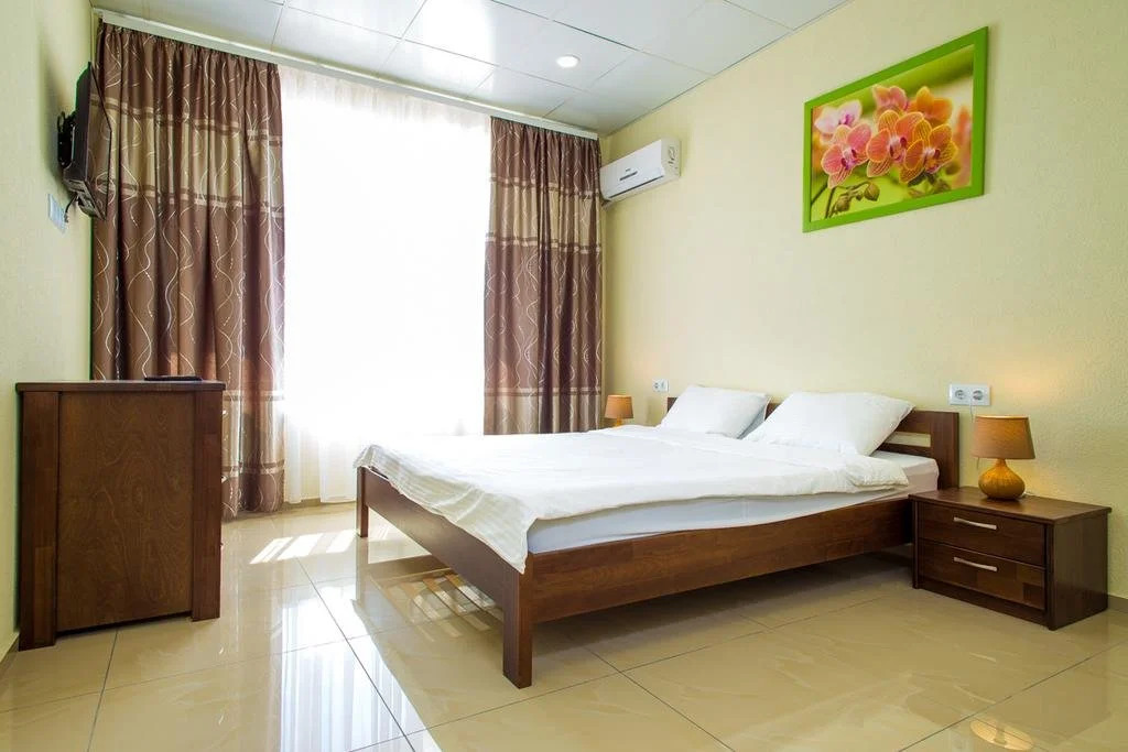 Crystal Hotel