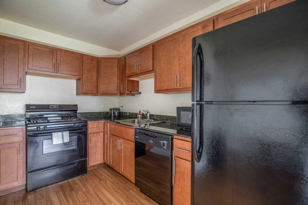 Cozy DT Apts with Full Kitchen by Zencity