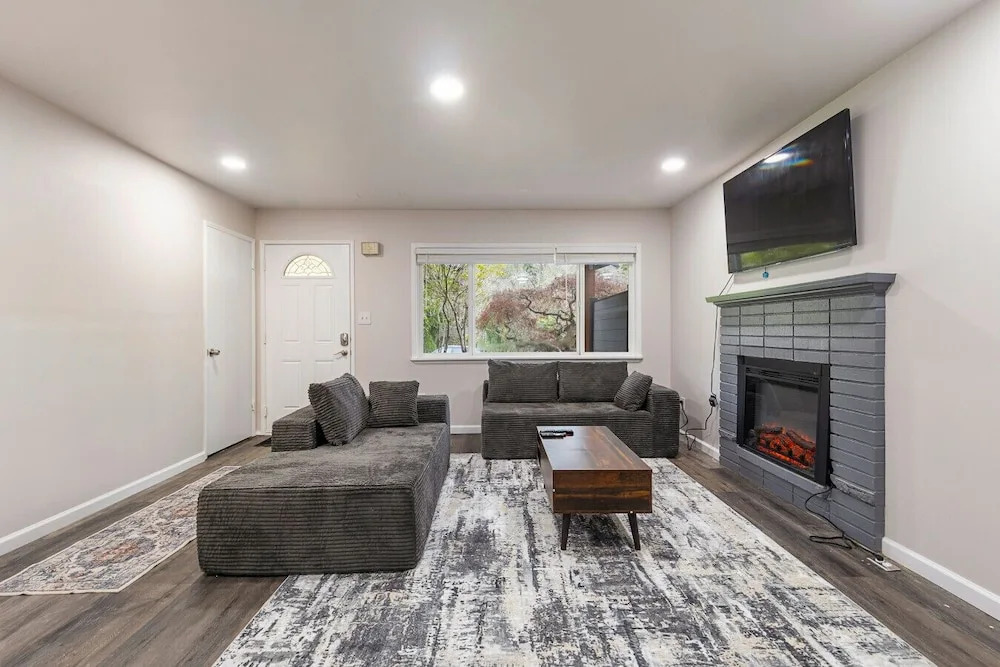 Quiet 3BR Retreat Near Woodinville Wine Country