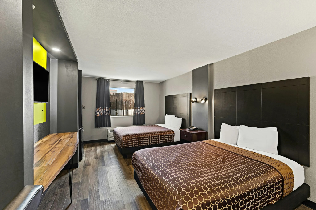 Rodeway Inn and Suites Austin