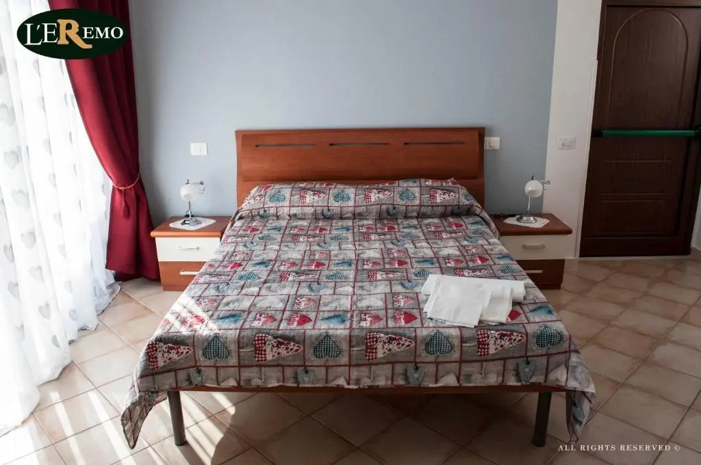 LEremo Country House