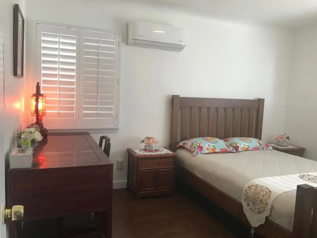 LAX Teresa B&B