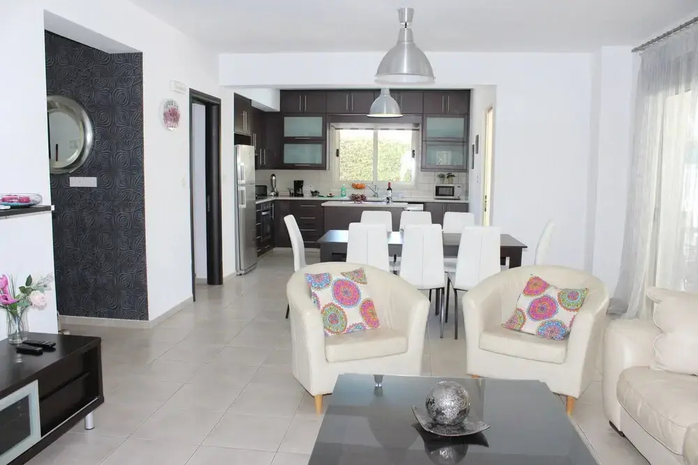 Avrora Villa PV