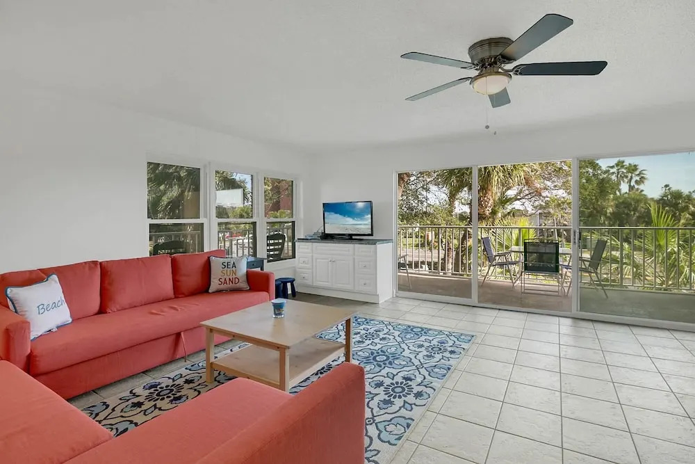 19610 Gulf Blvd Condo Unit 109 2 Bedrooms 2 Bathrooms Condo