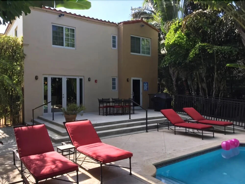 The Meridian House