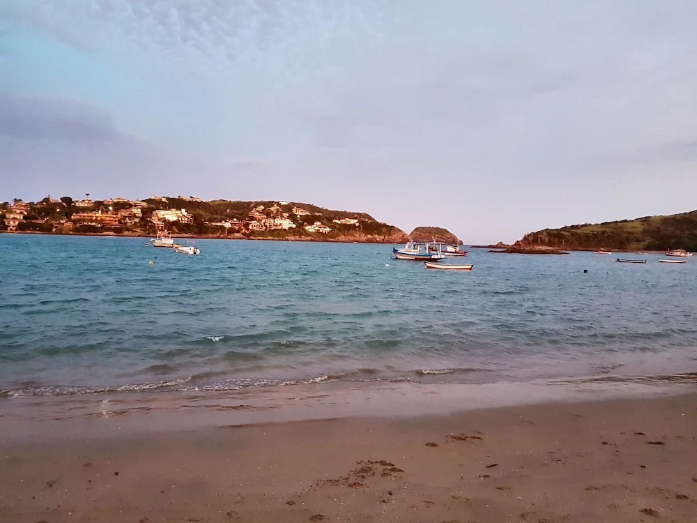 Búzios Prime: Vista Mar, 50m da Praia da Ferradura, 8 suites