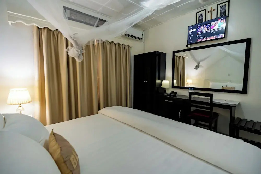 Blue Veil Villa Hotel