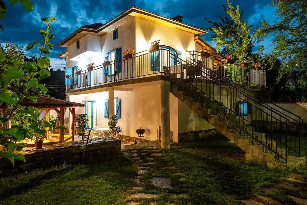 Garmen Hills Guest Houses
