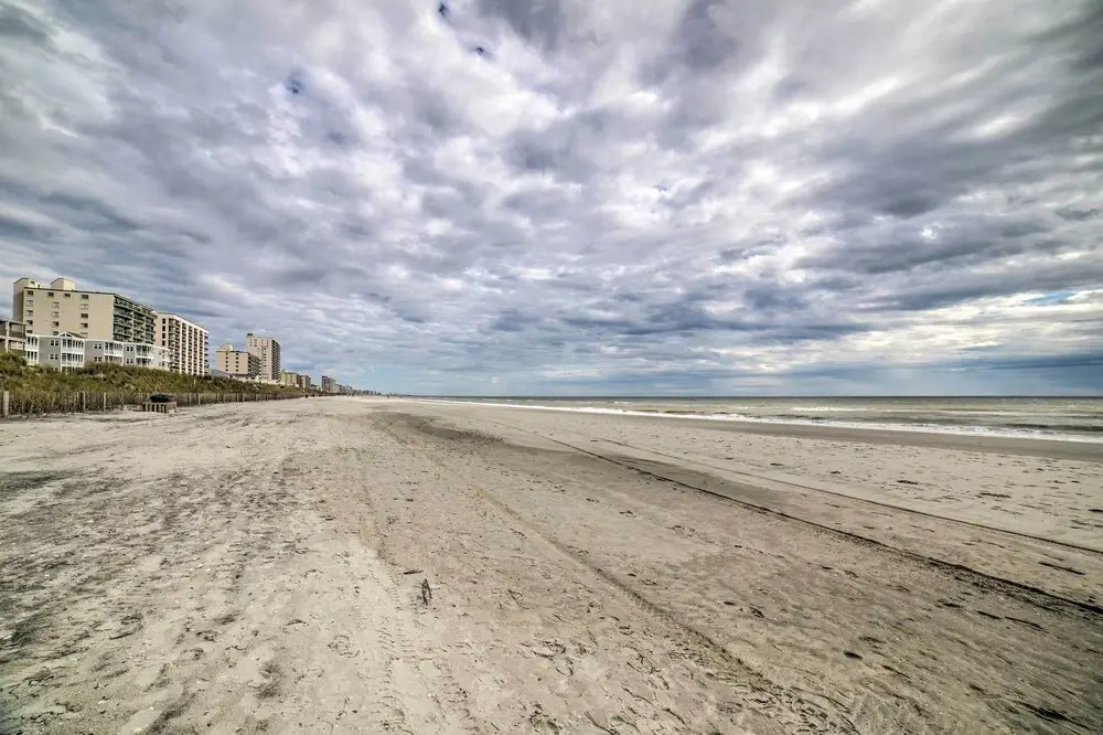 Walk to Ocean: 'beachwalk Bungalow' w/ Pool Access
