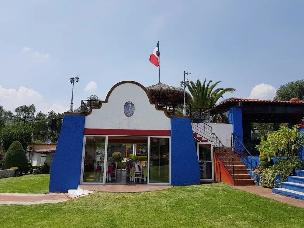 Hotel La Escondida