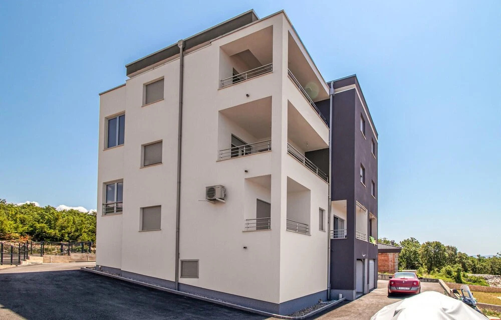 Stunning Apartment in Jadranovo With Wifi and 1 Bedrooms