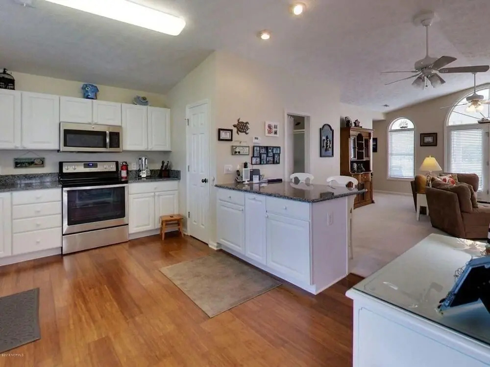 Holden On South - 4 Br Home