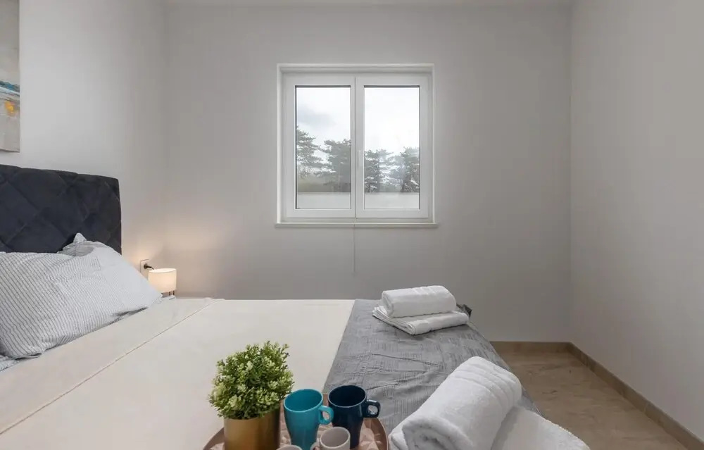 Nice Apartment in Crikvenica With Outdoor Swimming Pool, Wifi and 2 Bedrooms