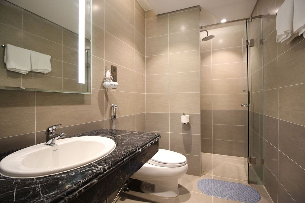 Neo Classic Condo