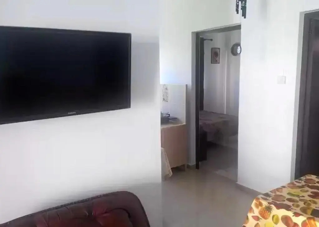3 bedrooms appartement at Pereybere 600 m away from the beach with shared pool enclosed garden and wifi