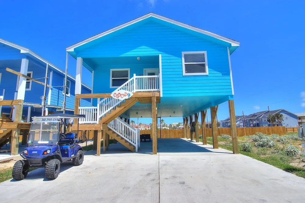 Cloud 9 3 Bedrooms 2 Bathrooms Home
