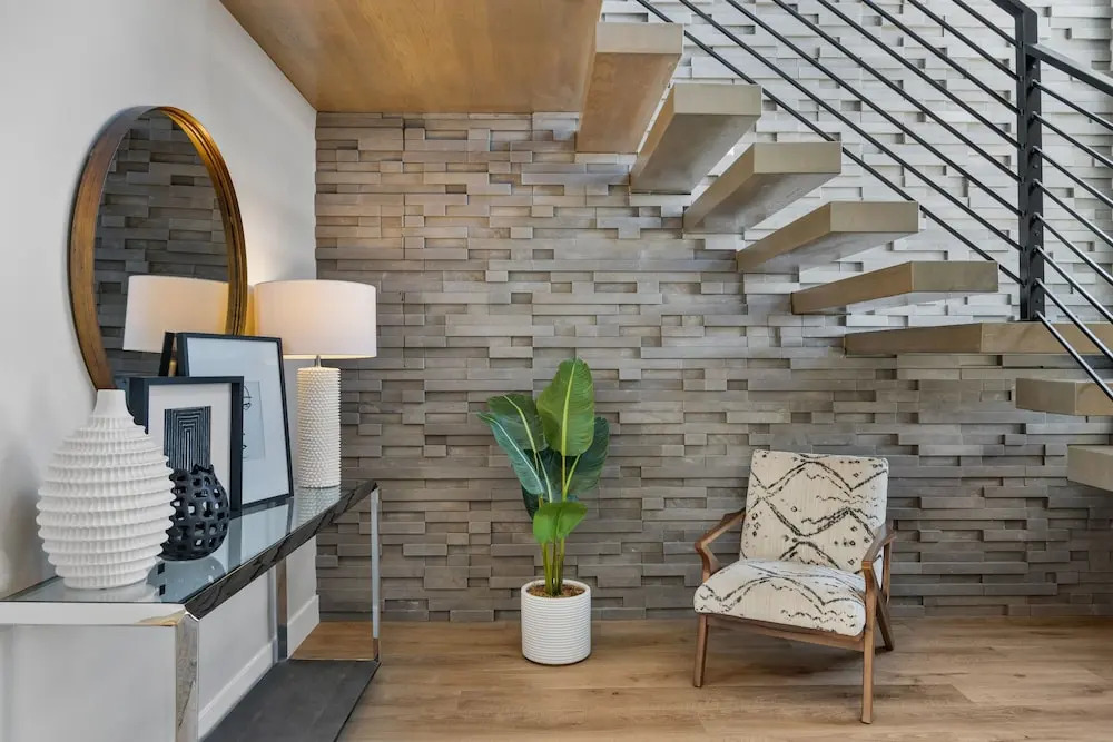 Bunker On The 8th 7 Bedroom Home
