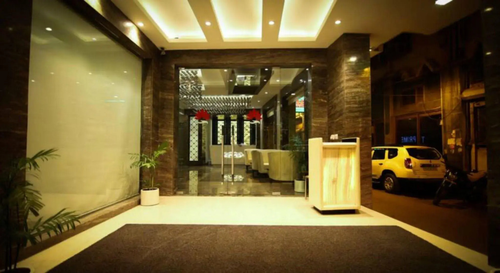 Hotel The Prime Balaji Deluxe, City Centre, With Free Airport Pickup