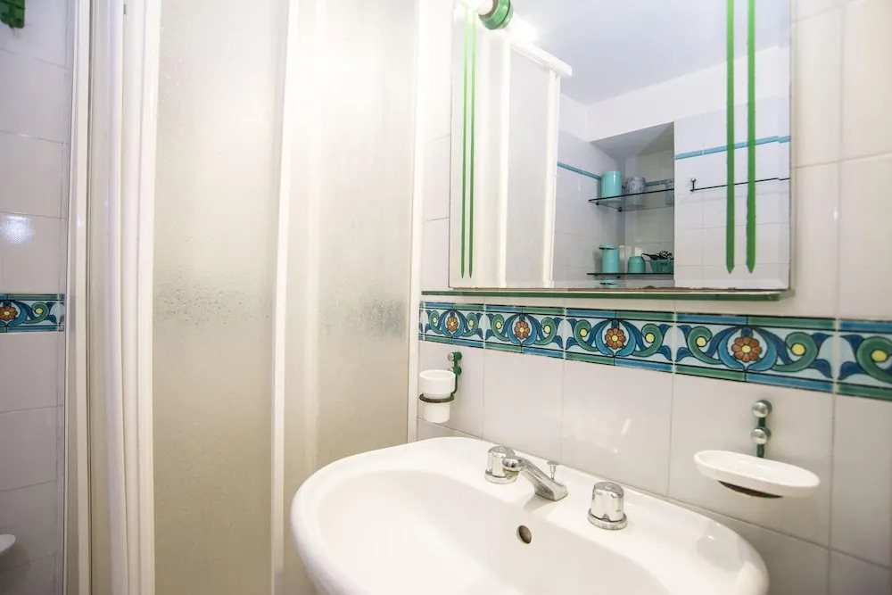 House With one Bedroom in Caronia, With Wonderful sea View, Shared Pool, Enclosed Garden