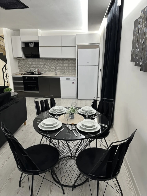 KT Home Hotel & Apartments