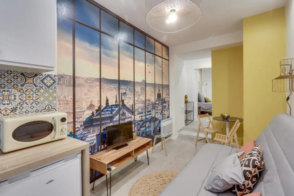 143 Suite La Francaise, Nice APT, Paris