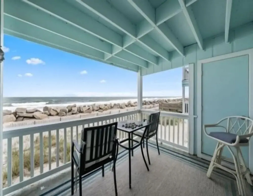 Beach Bliss 1 Bedroom Condo by RedAwning