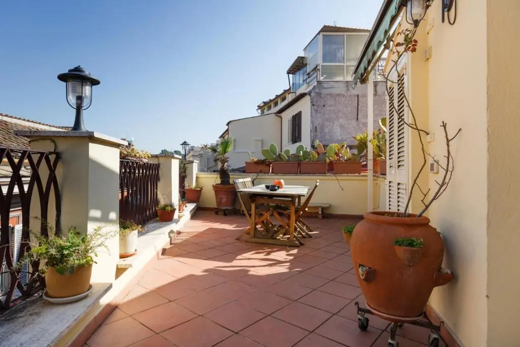 Trevi Charming Penthouse