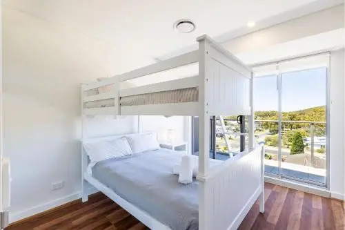 Avra Seabreeze', 503/4-8 Bullecourt Street